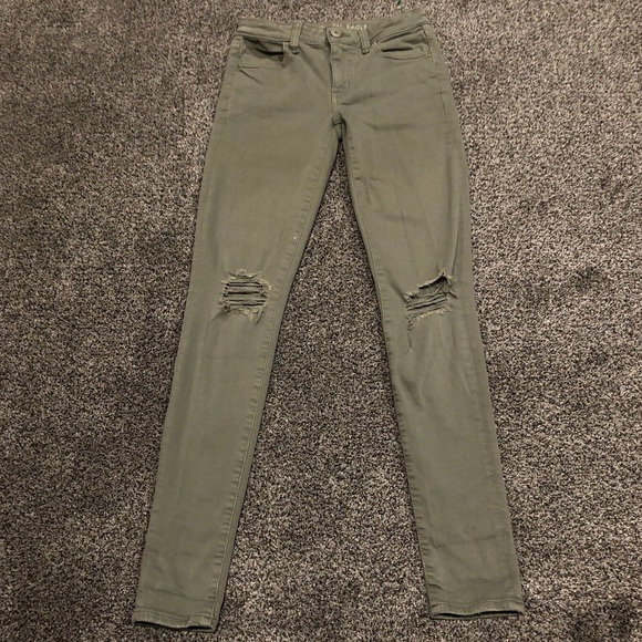 American Eagle Ripped Jeans - Picture 1 of 8